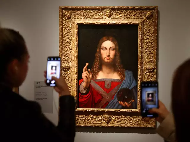 Salvator Mundi by Leonardo da Vinci : The Amazing Painting